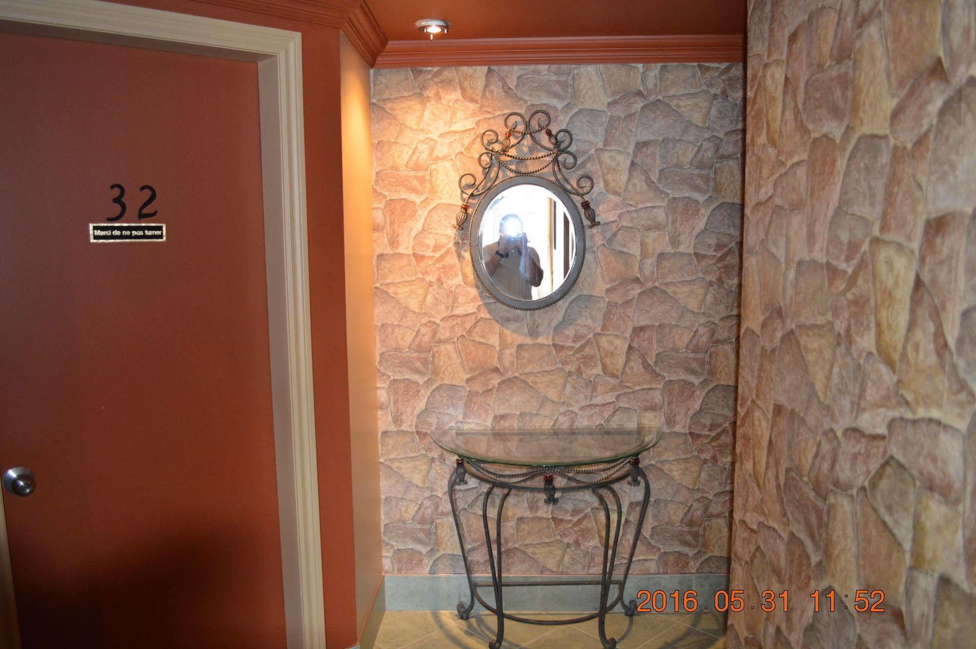 Motel-Auberge Helene Victoriaville Buitenkant foto