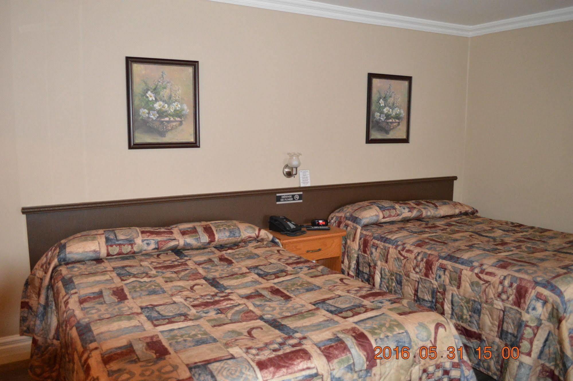Motel-Auberge Helene Victoriaville Buitenkant foto